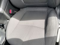 Ostetakse Kia Sorento 2011 vasak esiiste, ehk juhiiste, iste peab olema...