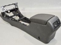 Volkswagen Golf 7 Kesk.konsool / käetugi Varuosa kood: 5GE863241D  82V
Kere tüüp: 5-ust ...