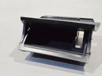 Volkswagen Golf 7 Kesk.konsool / käetugi Varuosa kood: 5G1863391J  82V
Kere tüüp: 5-ust ...
