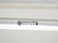 Volkswagen Amarok Jahutussüsteemi lõdvik (3.0 diisel) Varuosa kood: 2H6121065AJ
Kere tüüp: Pikap
Lisa...