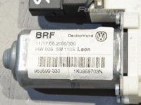 Seat Leon Tagaukse klaasitõstuki mootor, vasak Varuosa kood: 1K0959703AF SE1
Kere tüüp: 5-ust ...
