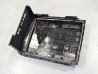 Volkswagen Golf 6 2008-2013 Kaitsmeploki kaas Varuosa kood: 1K0937132F