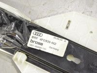 Audi A6 (C6) 2004-2011 Tagaukse klaasitõstuk, parem (el.) Varuosa kood: 4F0839462B
Lisamärkmed: 1021-9949...