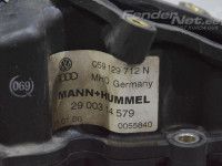 Audi A6 (C6) Sisselaske kollektor, parem (2.7 diisel) Varuosa kood: 059129712BQ
Kere tüüp: Sedaan
Lis...