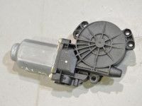 Hyundai Sonata (NF) Tagaukse klaasitõstuki mootor, parem Varuosa kood: 834603K001
Kere tüüp: Sedaan
Lisa...