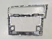 Volkswagen Golf 7 Armatuurlaua dekoratiiv liist Varuosa kood: 5G1819728AE QYI
Kere tüüp: 5-ust ...