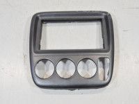 Honda CR-V Dekoratiiv plast (raadio ümber)(puit.im.) Varuosa kood: 77250-S10-A01ZA
Kere tüüp: Linnam...
