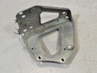 Audi A6 (C6) 2004-2011 Esitiiva kinnitus, vasak Varuosa kood: 4F0821135B