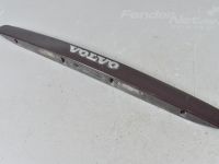 Volvo V50 Tagaluugi numbri alune plast  Varuosa kood: 39857878
Kere tüüp: Universaal
Mo...
