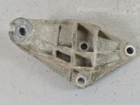 Saab 9-3 Käigukasti / mootori kinnitus Varuosa kood: 4395281
Kere tüüp: 5-ust luukpära...