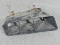 Audi A6 (C5) Õhuvõtu plast (esipaneelil) Varuosa kood:  4B0129617F
Kere tüüp: Universaal...