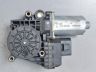 Audi A6 (C5) Esiukse klaasitõstuki mootor, parem Varuosa kood: 4B0959802E
Kere tüüp: Universaal
...