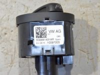 Volkswagen Touran Esitulede lüliti Varuosa kood: 5G0941431BF WZU
Kere tüüp: Mahtun...