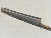Volkswagen Golf 7 2012-2020 Esiukse liist, parem Varuosa kood: 5G4837890B 041
Kere tüüp: 5-ust l...