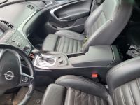 Opel Insignia (A) 2011 - Auto varuosadeks
