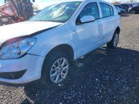 Opel Astra (J) 2009 - Auto varuosadeks