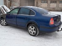 Volkswagen Passat 2003 - Auto varuosadeks